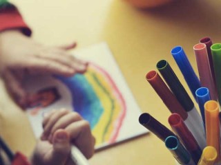 给文火慢炖的“少儿美术”加点料 